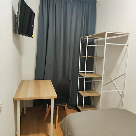 Centre Apartment *